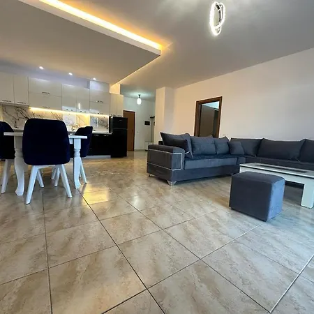 Daire Beachfront At Shkembi Kavajes Kamelia Building Dıraç