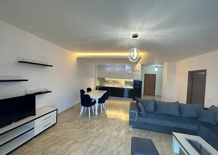 Beachfront At Shkembi Kavajes Kamelia Building Appartement *